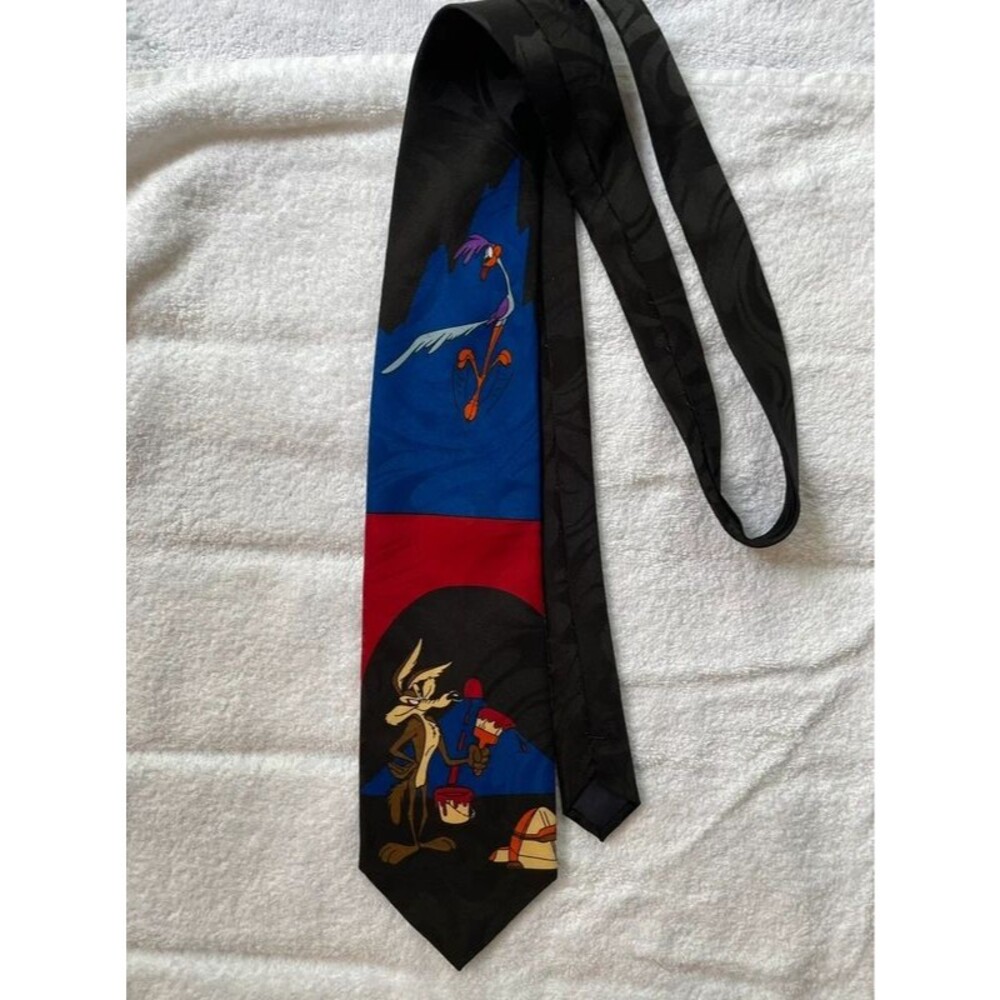 Hotcakes Necktie Looney Tunes Wile E Coyote Road Runner